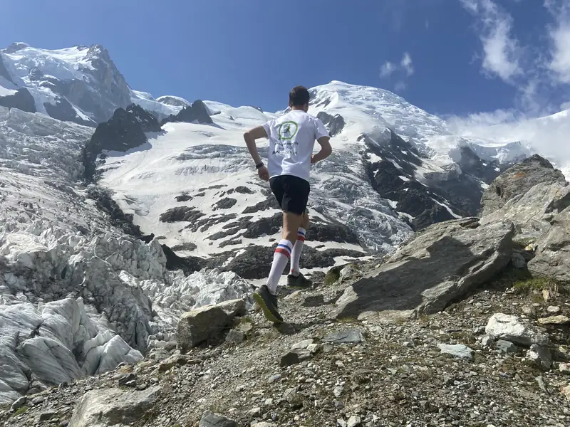 Guillaume Adam en trail au pied du Mont-Blanc